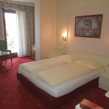Hotel Alexander 4*